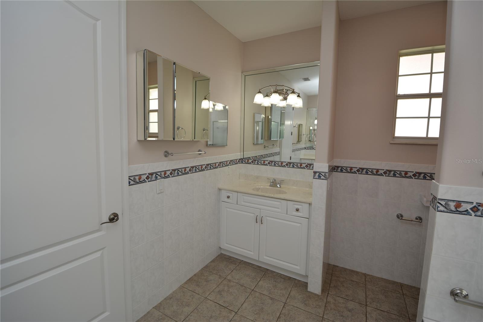 8 FERNON LN, PALM COAST, FL, 32137