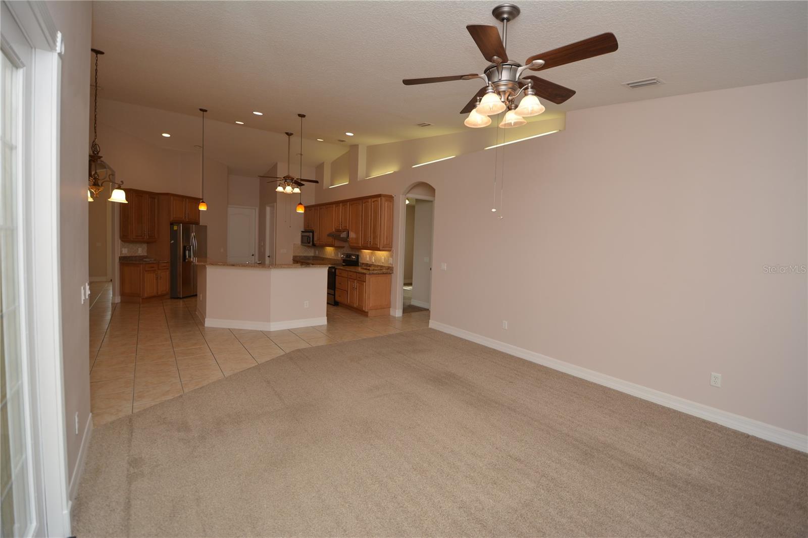 8 FERNON LN, PALM COAST, FL, 32137