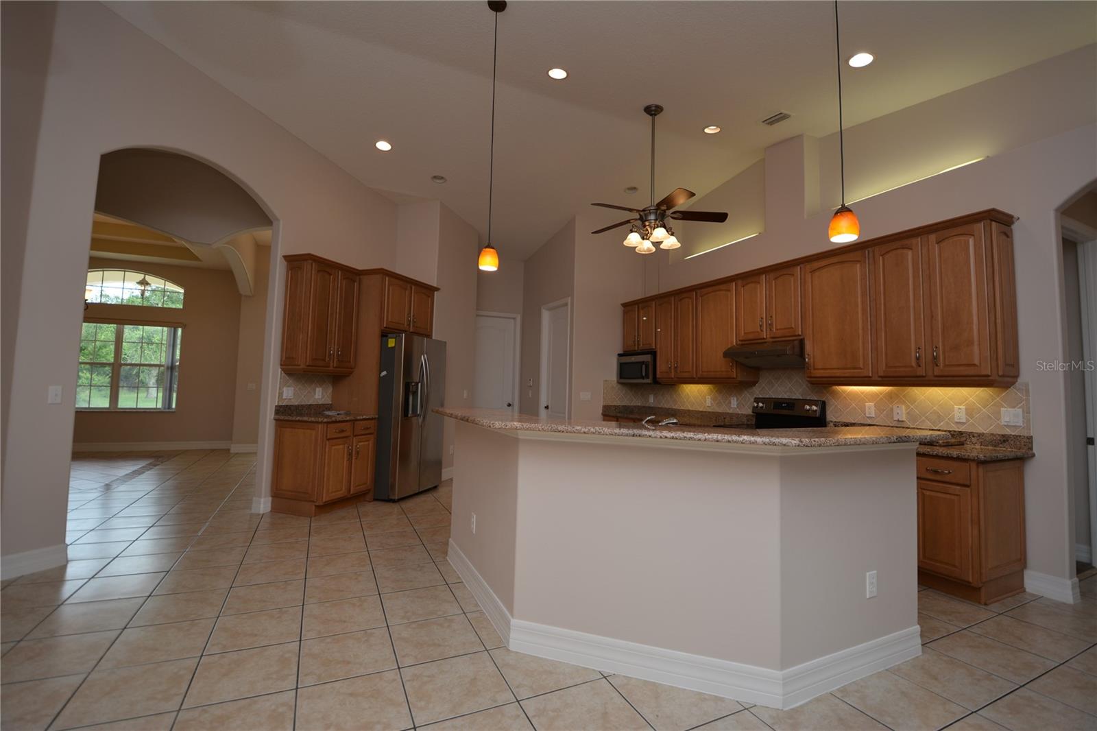 8 FERNON LN, PALM COAST, FL, 32137