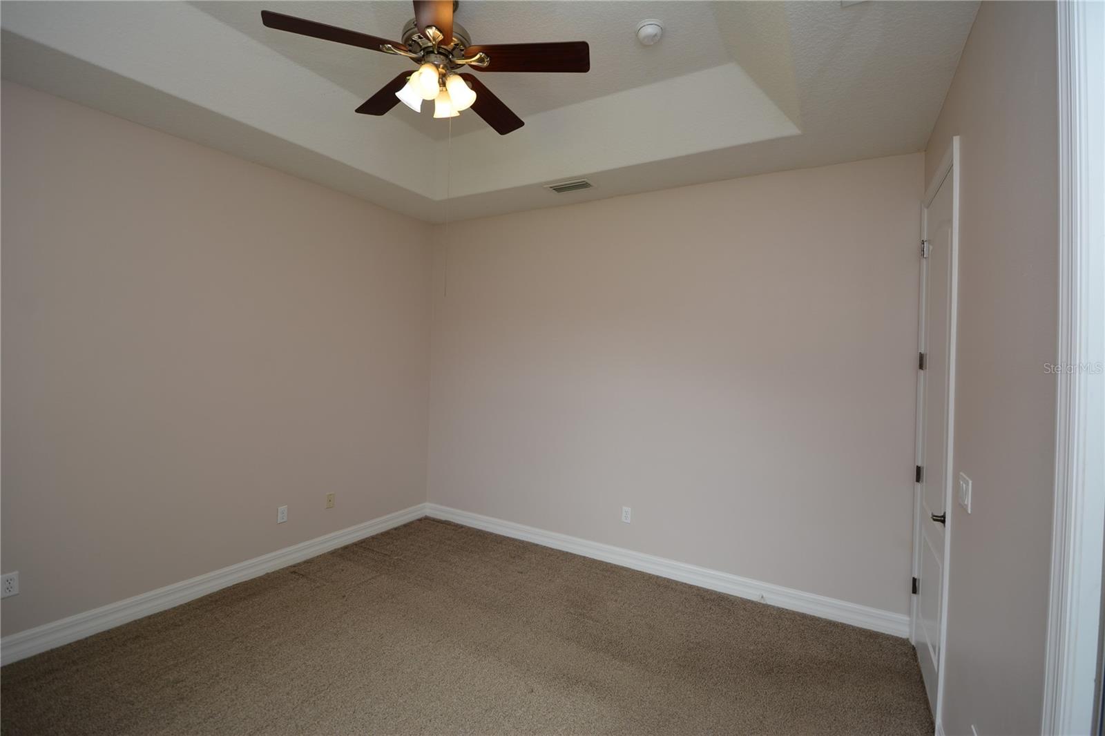 8 FERNON LN, PALM COAST, FL, 32137