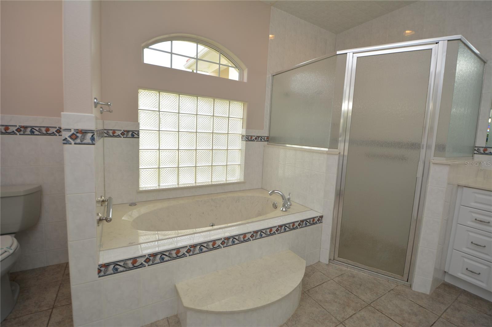 8 FERNON LN, PALM COAST, FL, 32137