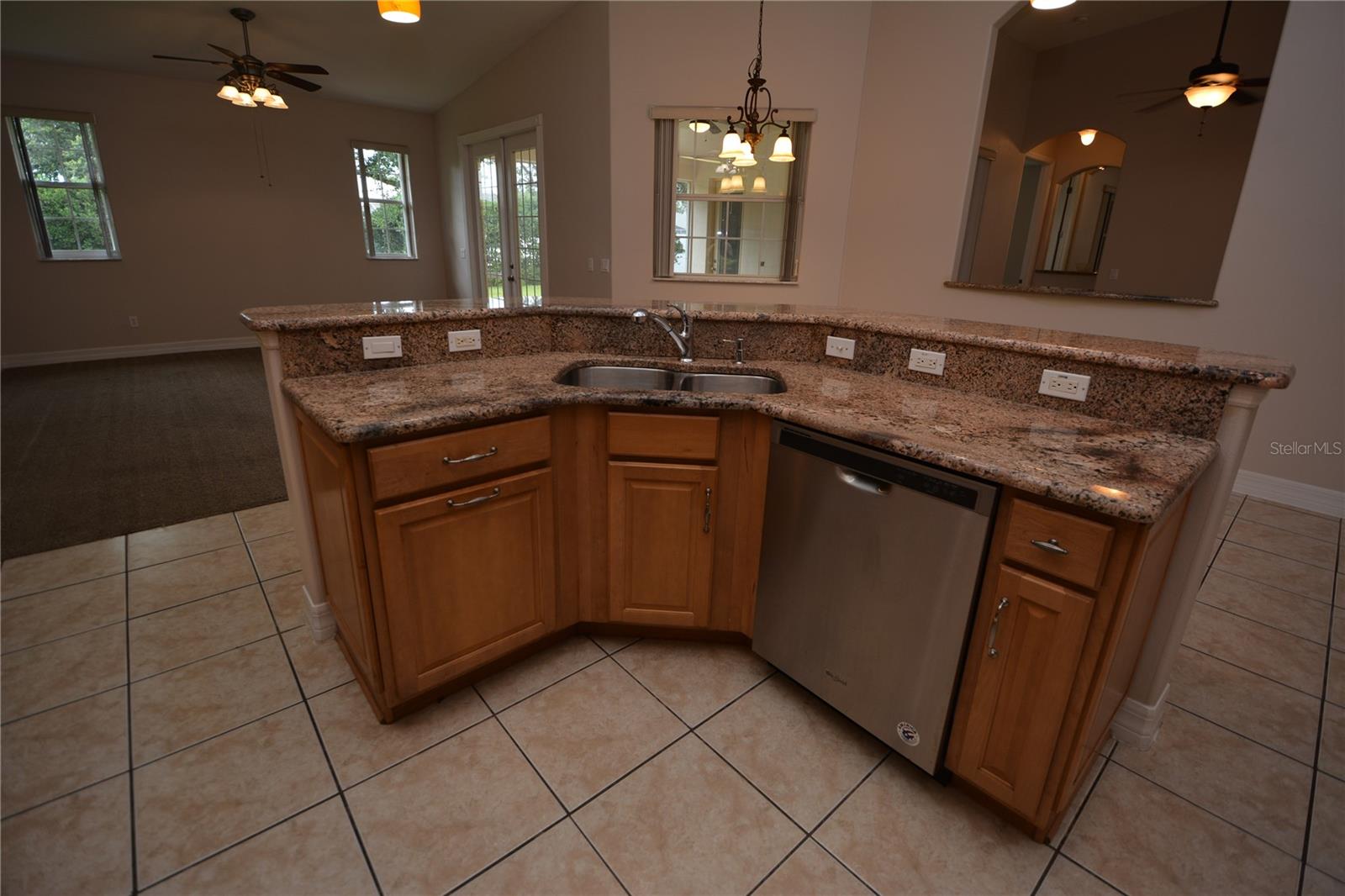 8 FERNON LN, PALM COAST, FL, 32137