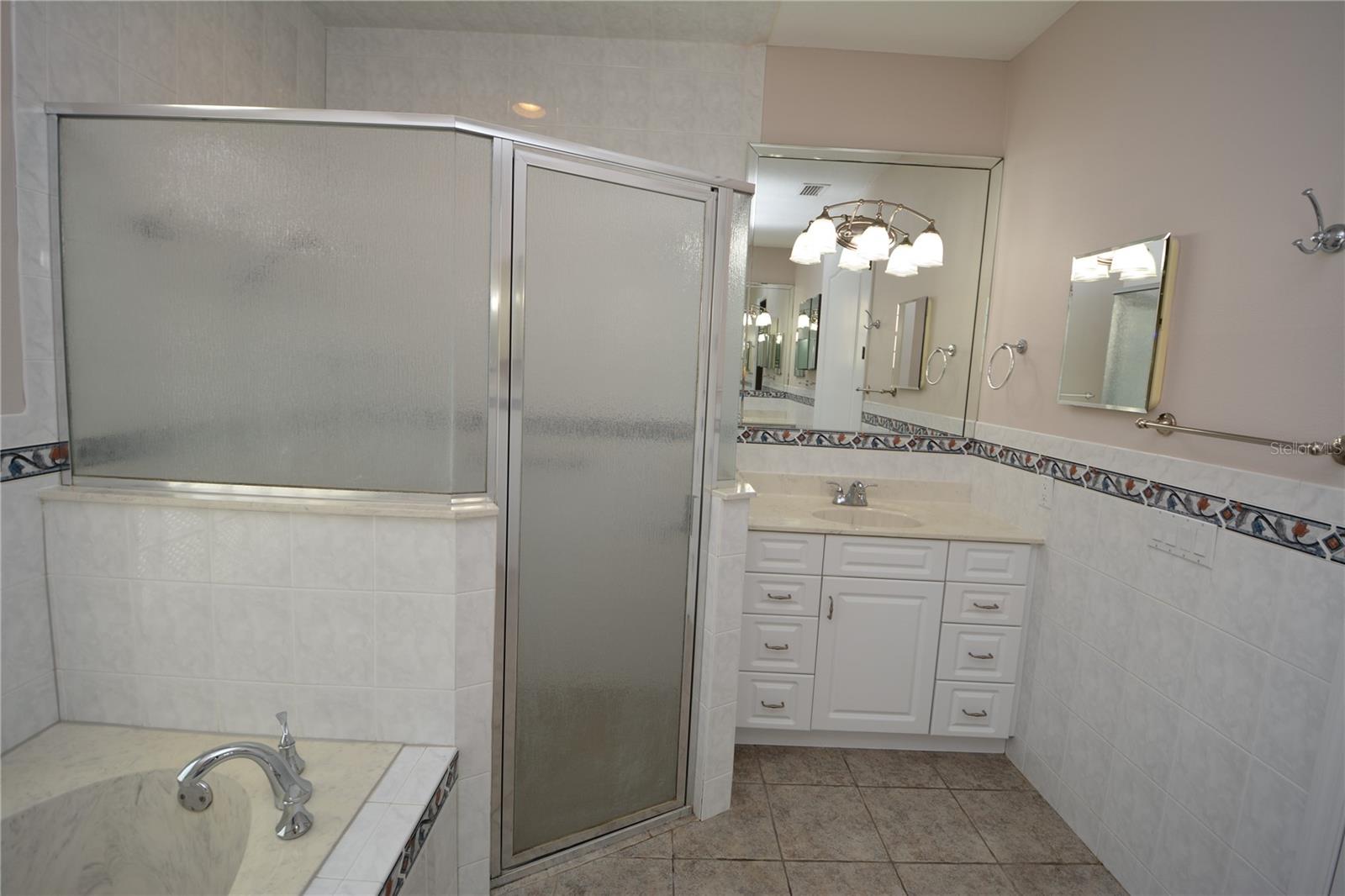 8 FERNON LN, PALM COAST, FL, 32137