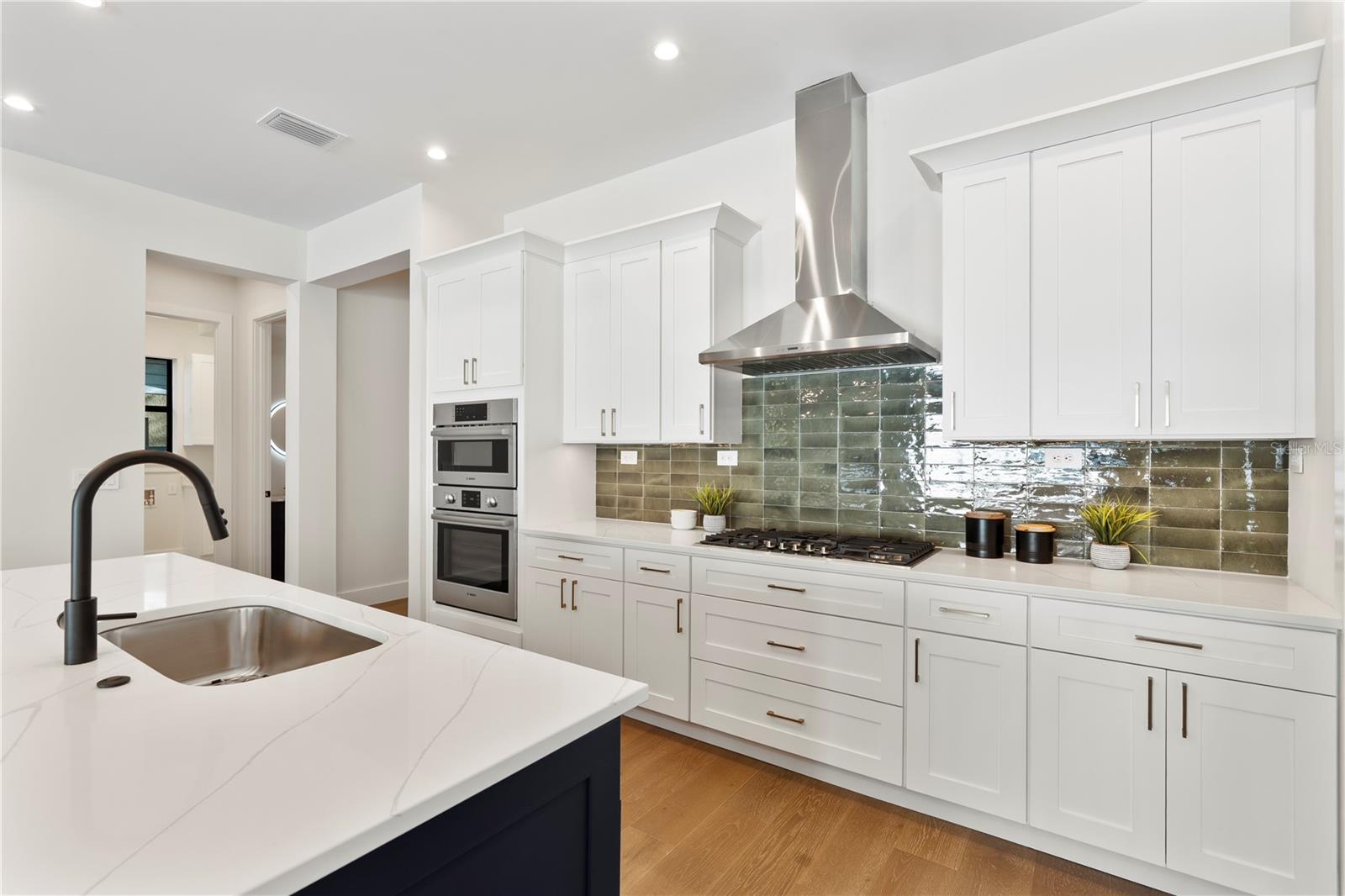 LAWNDALE, WINTER PARK, FL, 32789