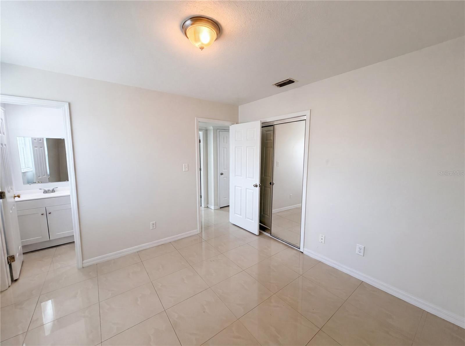 15525 BEDFORD CIR E, CLEARWATER, FL, 33764