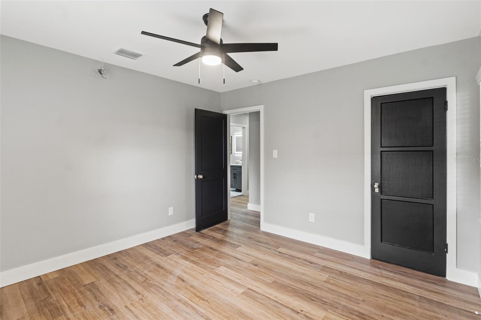 1715 N ALEXANDER RD, TAMPA, FL, 33603