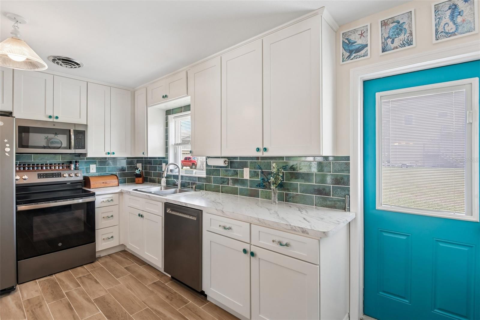 8212 HAYWARD LN, PORT RICHEY, FL, 34668