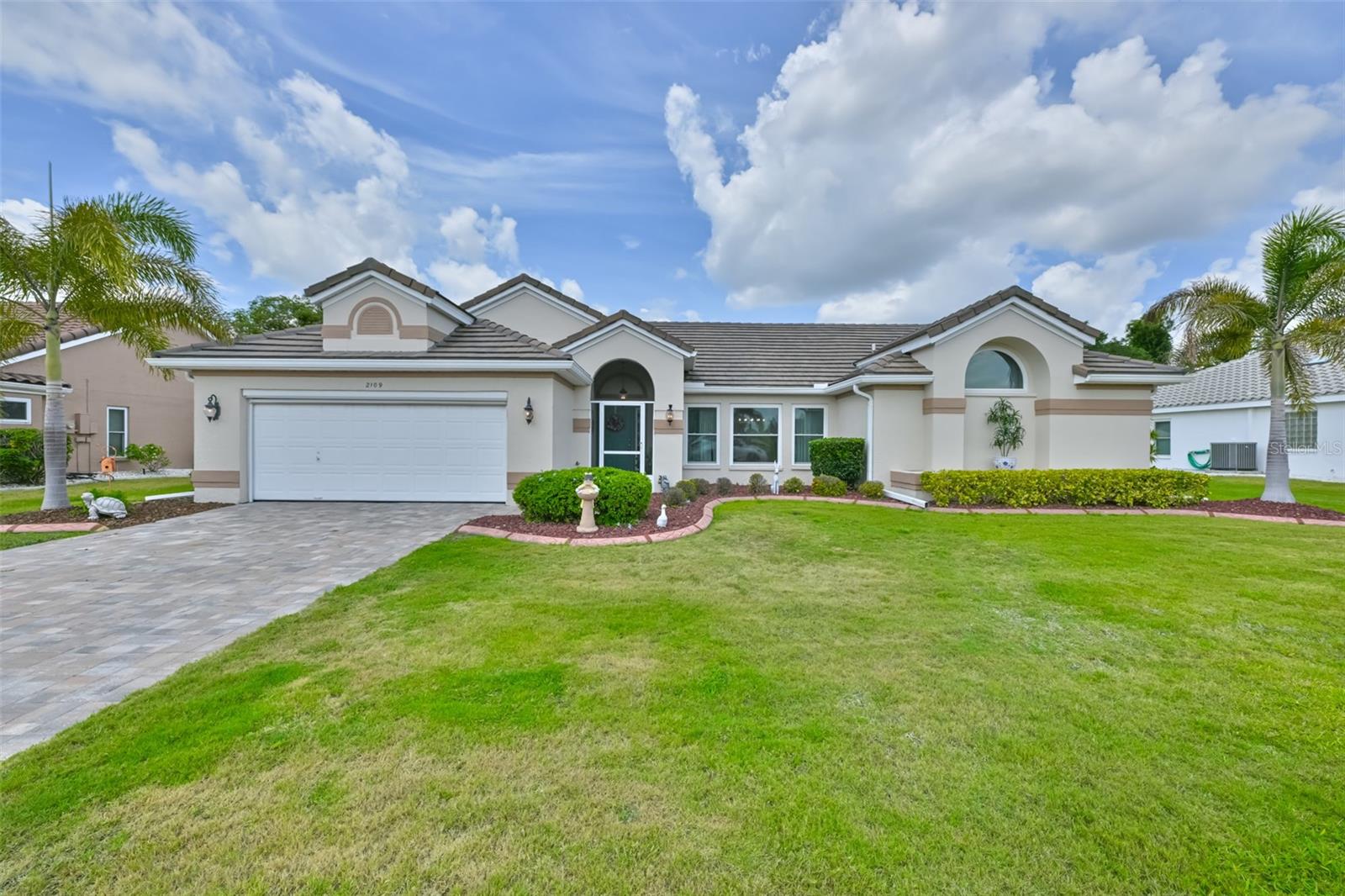 2109 NEW BEDFORD DR, SUN CITY CENTER, FL, 33573