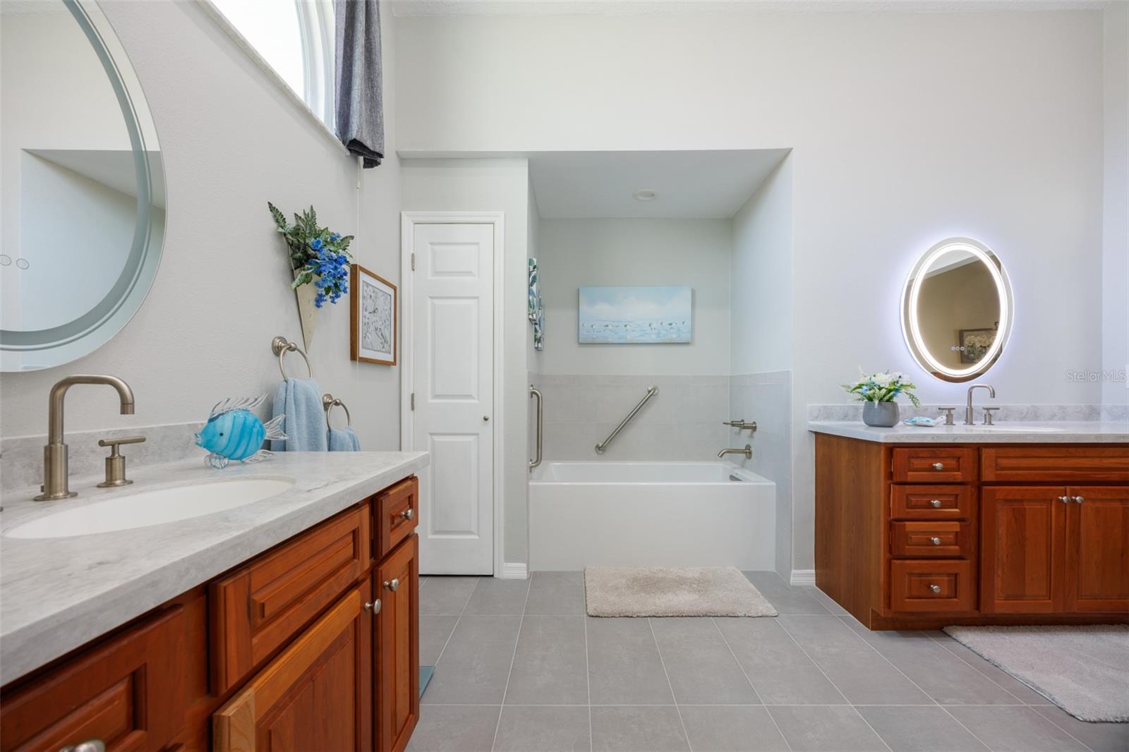 2109 NEW BEDFORD DR, SUN CITY CENTER, FL, 33573