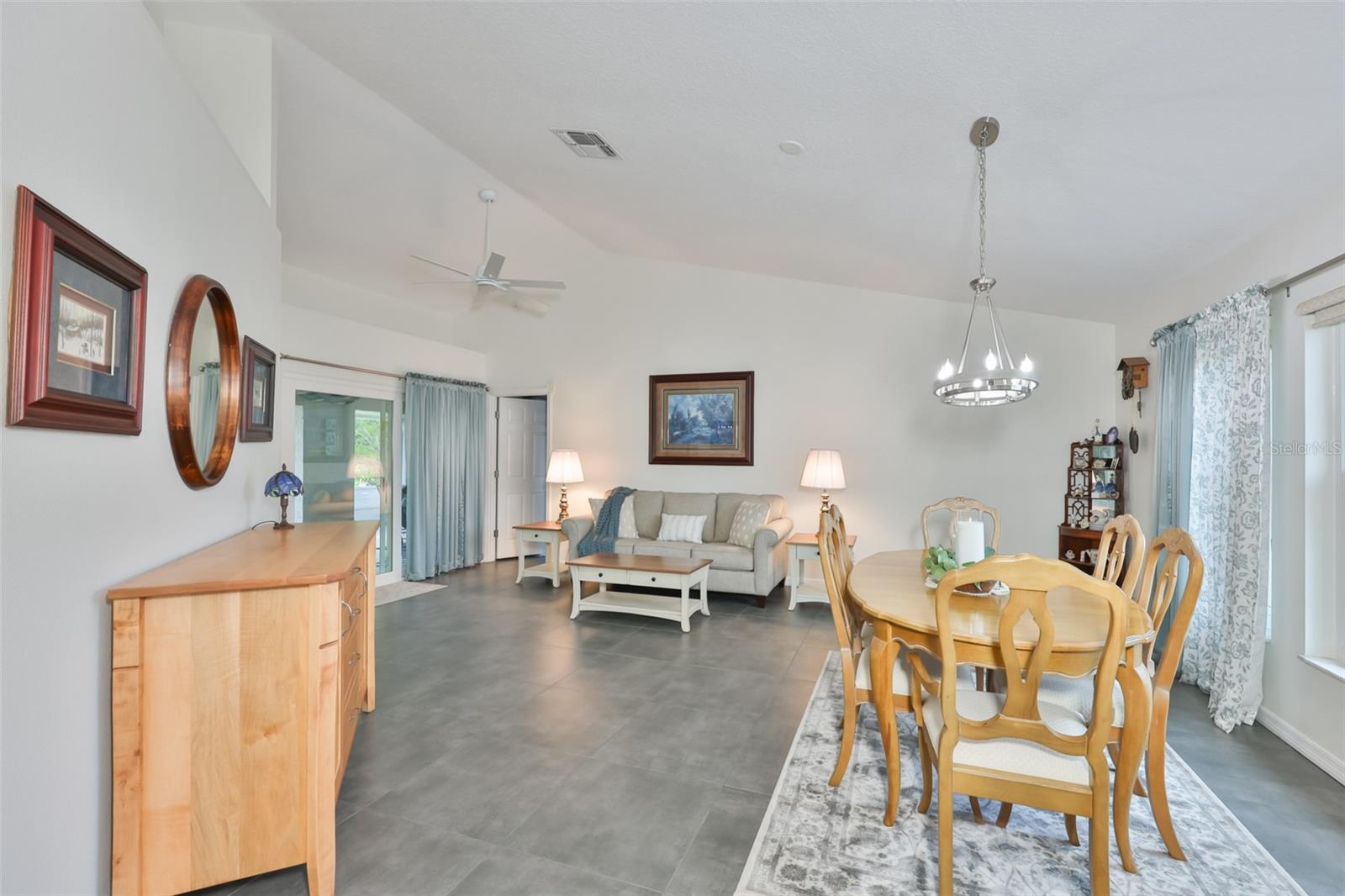2109 NEW BEDFORD DR, SUN CITY CENTER, FL, 33573