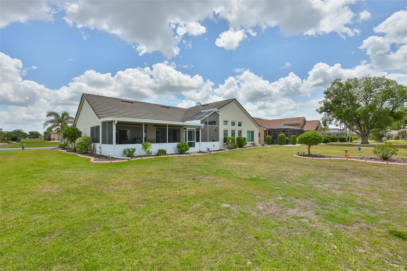 2109 NEW BEDFORD DR, SUN CITY CENTER, FL, 33573