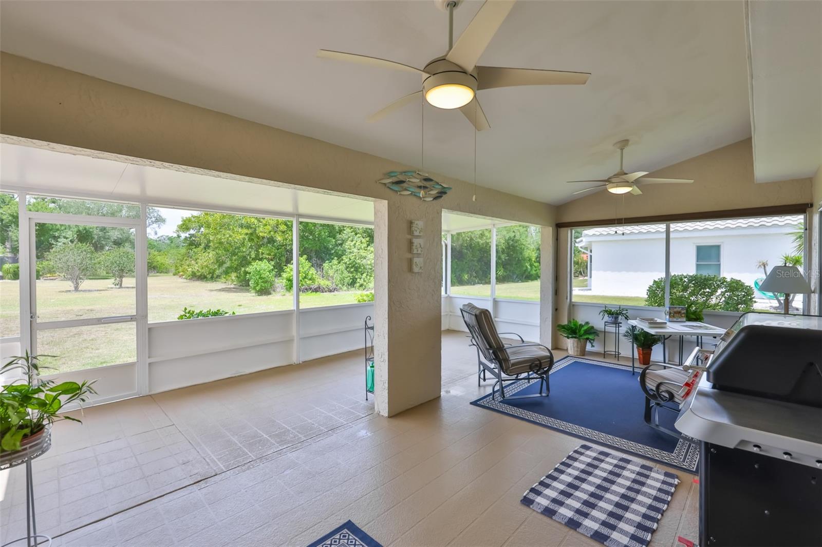2109 NEW BEDFORD DR, SUN CITY CENTER, FL, 33573