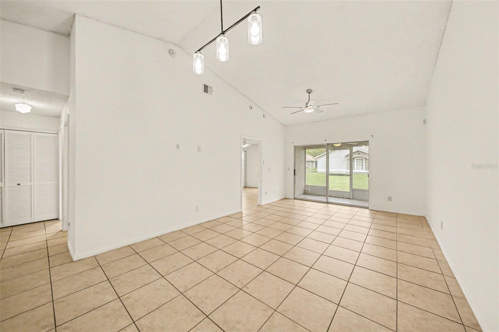 14657 LAGUNA BEACH CIR, ORLANDO, FL, 32824