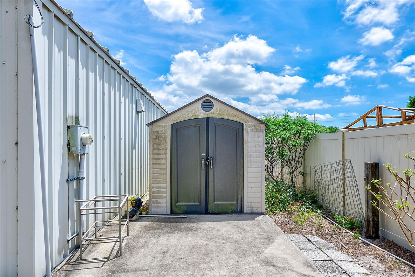 175 RIVIERE RD, PALM HARBOR, FL, 34683