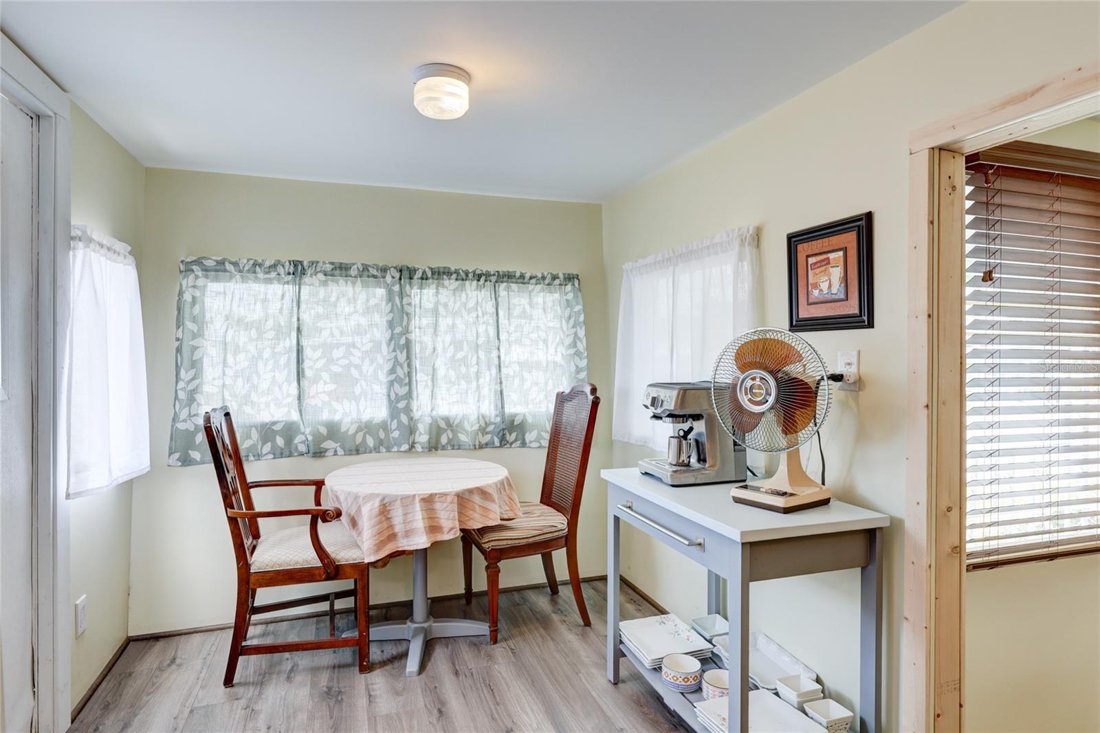 604 49TH AVENUE DR W, BRADENTON, FL, 34207