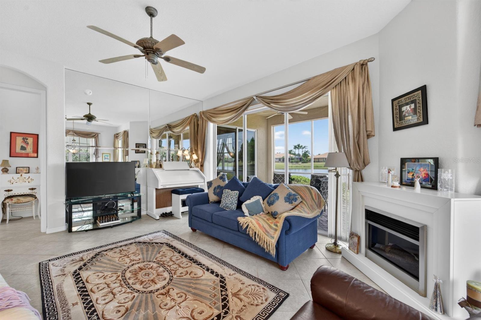 1364 EMERALD DUNES DR, SUN CITY CENTER, FL, 33573