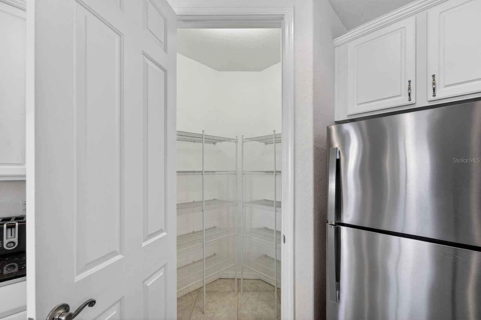 1364 EMERALD DUNES DR, SUN CITY CENTER, FL, 33573