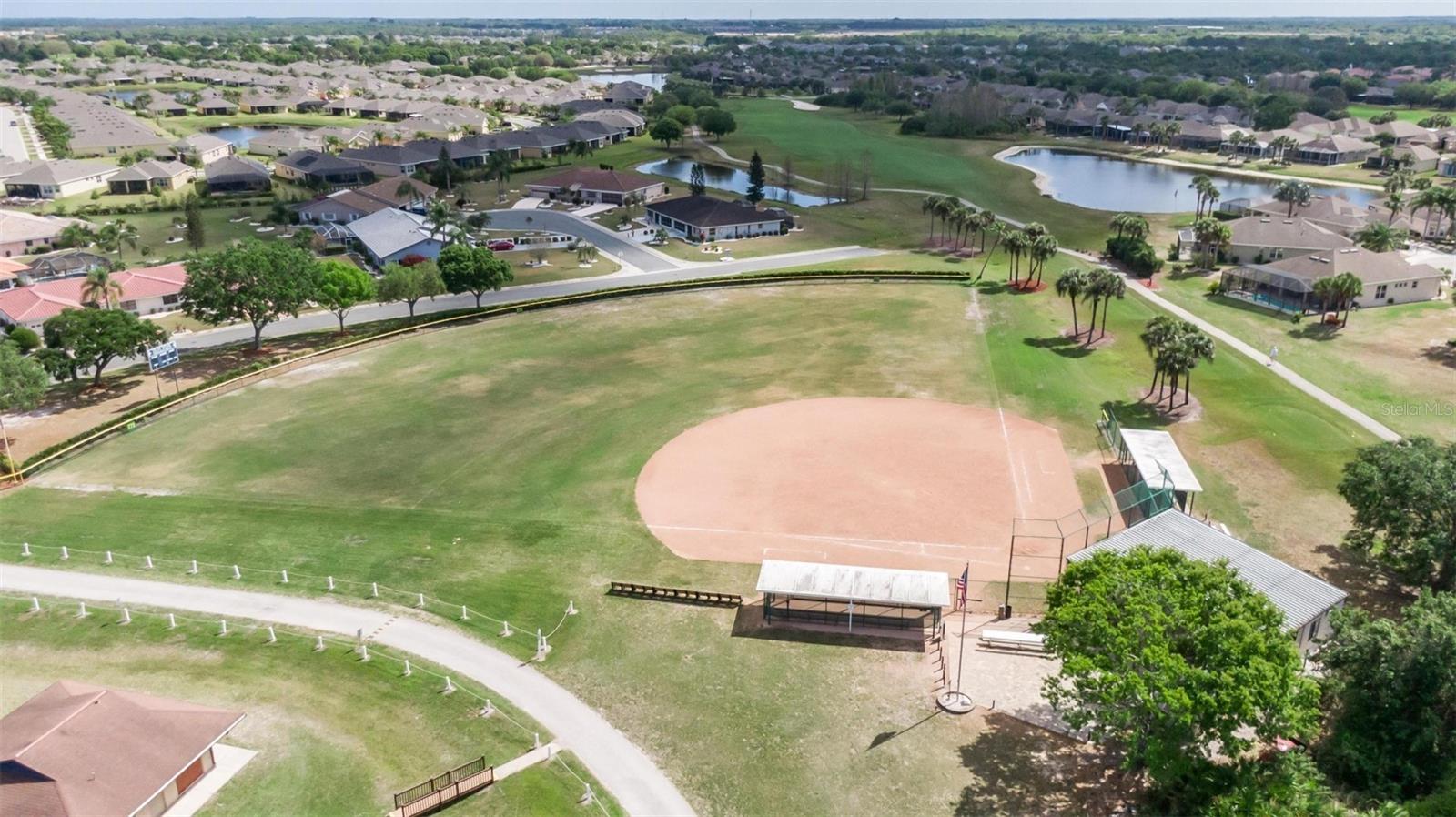 1364 EMERALD DUNES DR, SUN CITY CENTER, FL, 33573