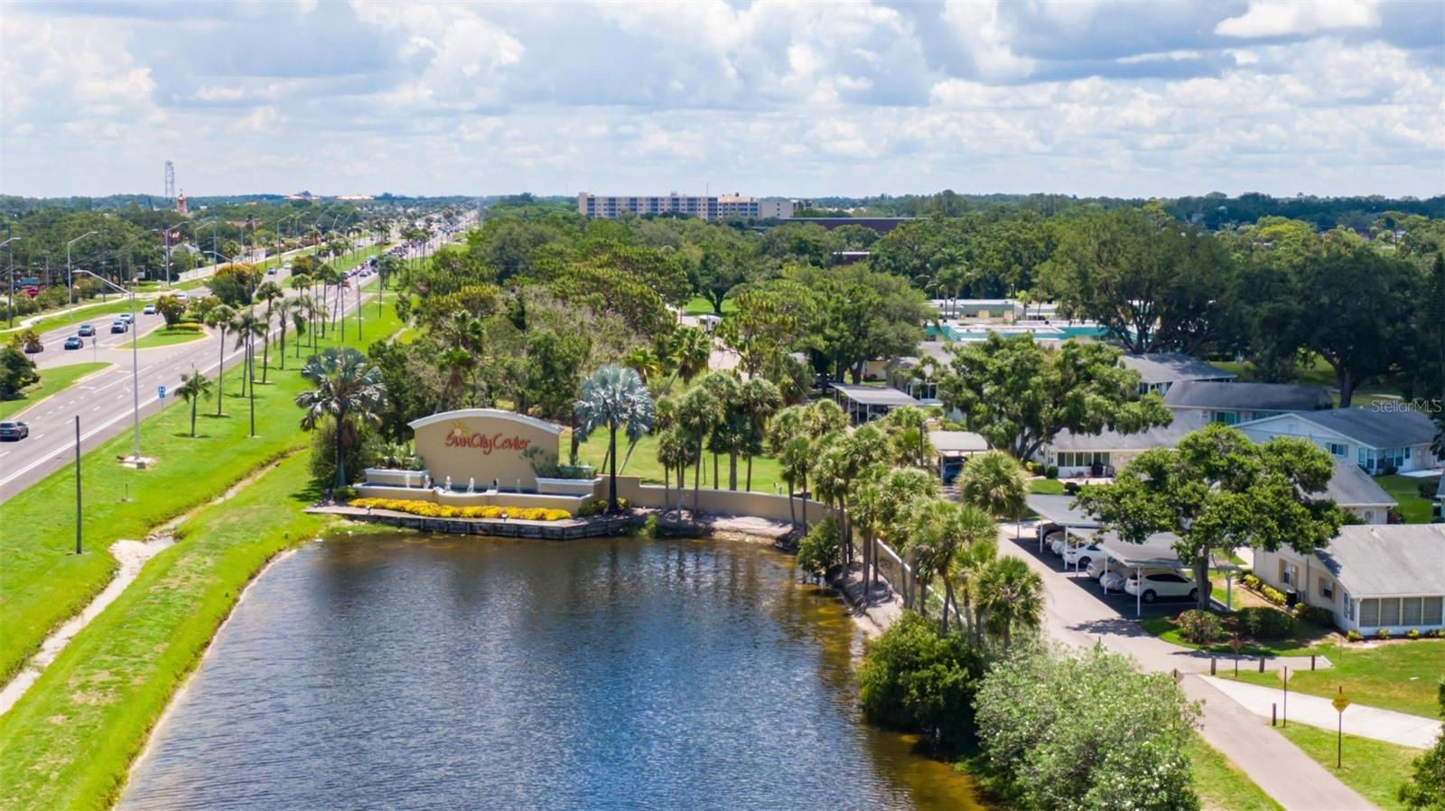 1364 EMERALD DUNES DR, SUN CITY CENTER, FL, 33573