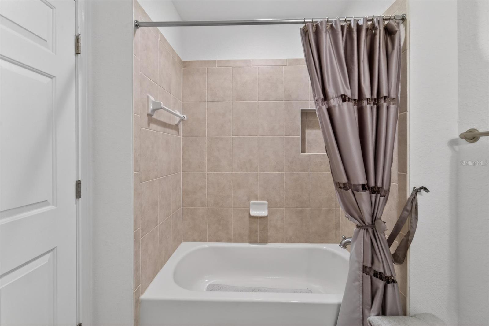 1364 EMERALD DUNES DR, SUN CITY CENTER, FL, 33573