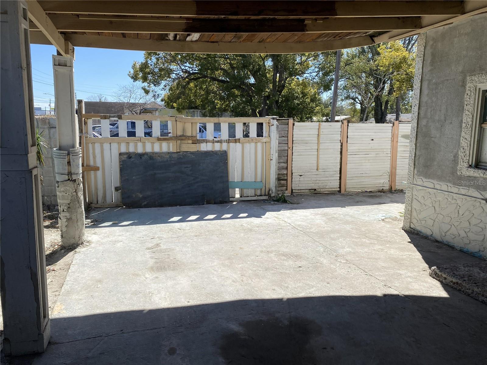 204 SNIVELY AVE, ELOISE, FL, 33880
