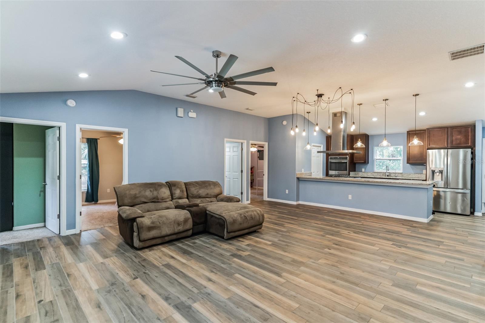 723 RIVER RUN RD, OSTEEN, FL, 32764