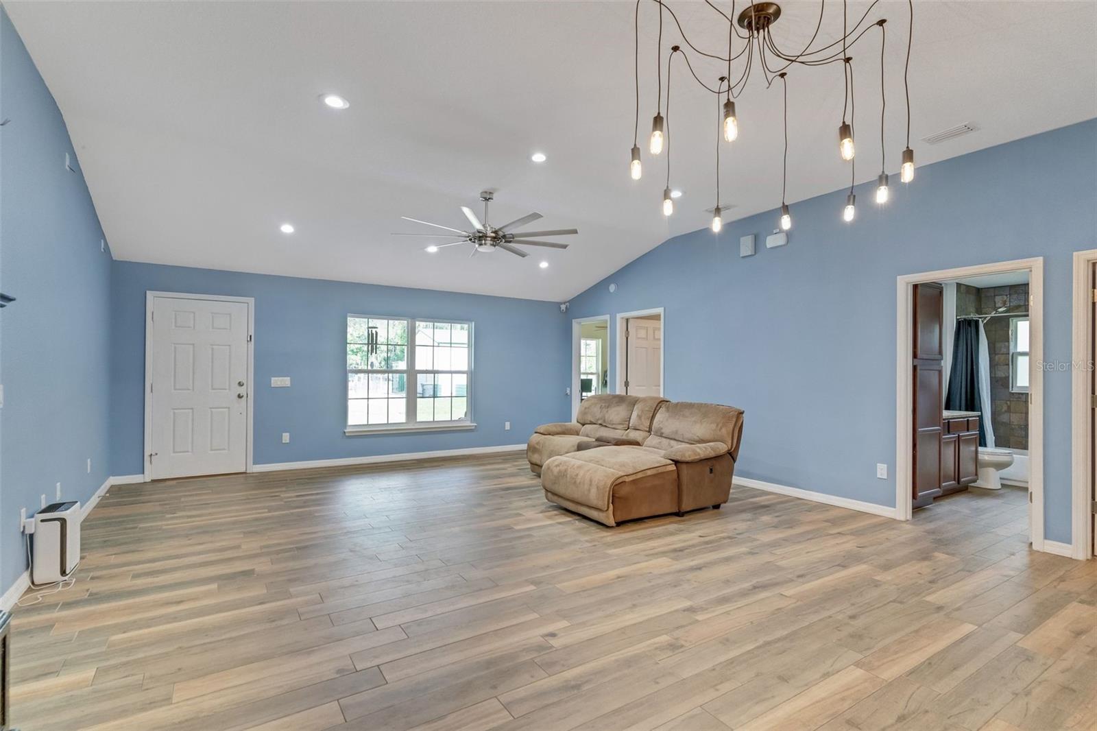 723 RIVER RUN RD, OSTEEN, FL, 32764