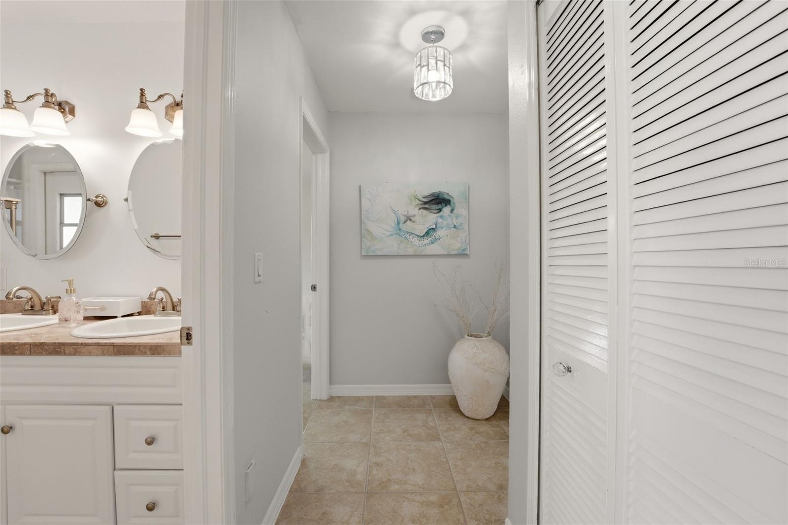 256 MARK TWAIN LN, ROTONDA WEST, FL, 33947