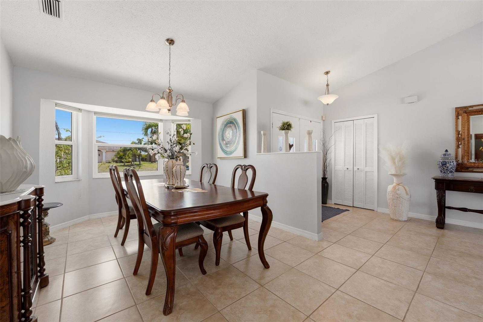256 MARK TWAIN LN, ROTONDA WEST, FL, 33947