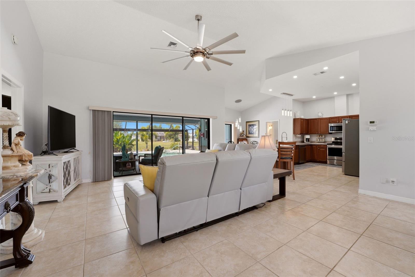 256 MARK TWAIN LN, ROTONDA WEST, FL, 33947