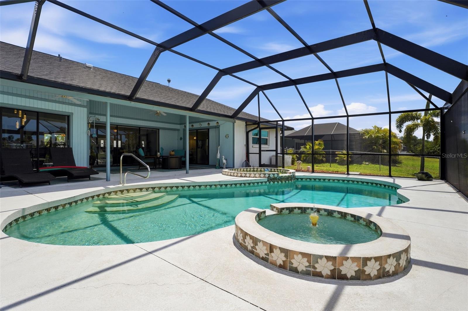 256 MARK TWAIN LN, ROTONDA WEST, FL, 33947