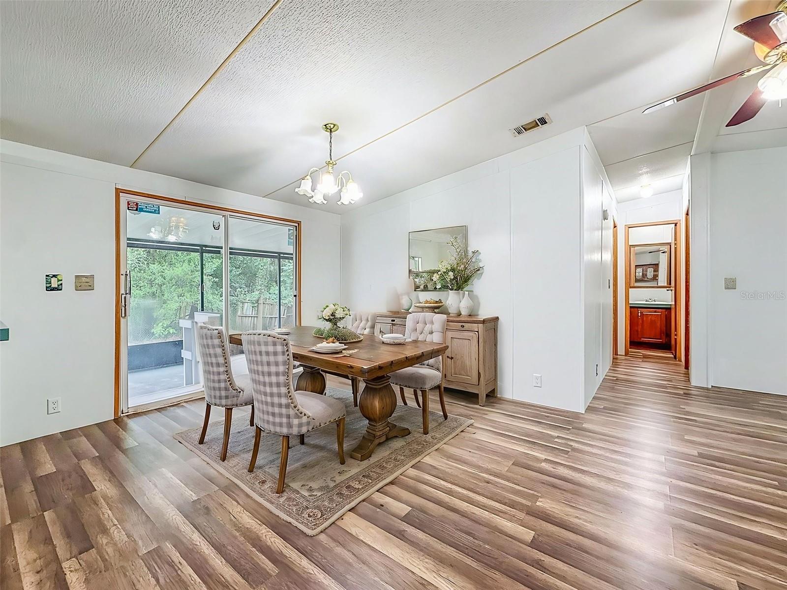 1819 SINCLAIR HILLS RD, LUTZ, FL, 33549