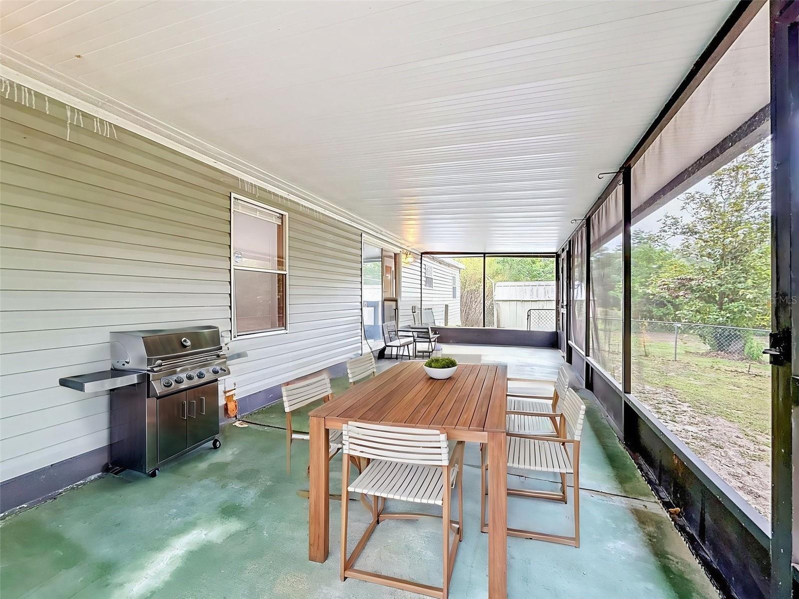 1819 SINCLAIR HILLS RD, LUTZ, FL, 33549