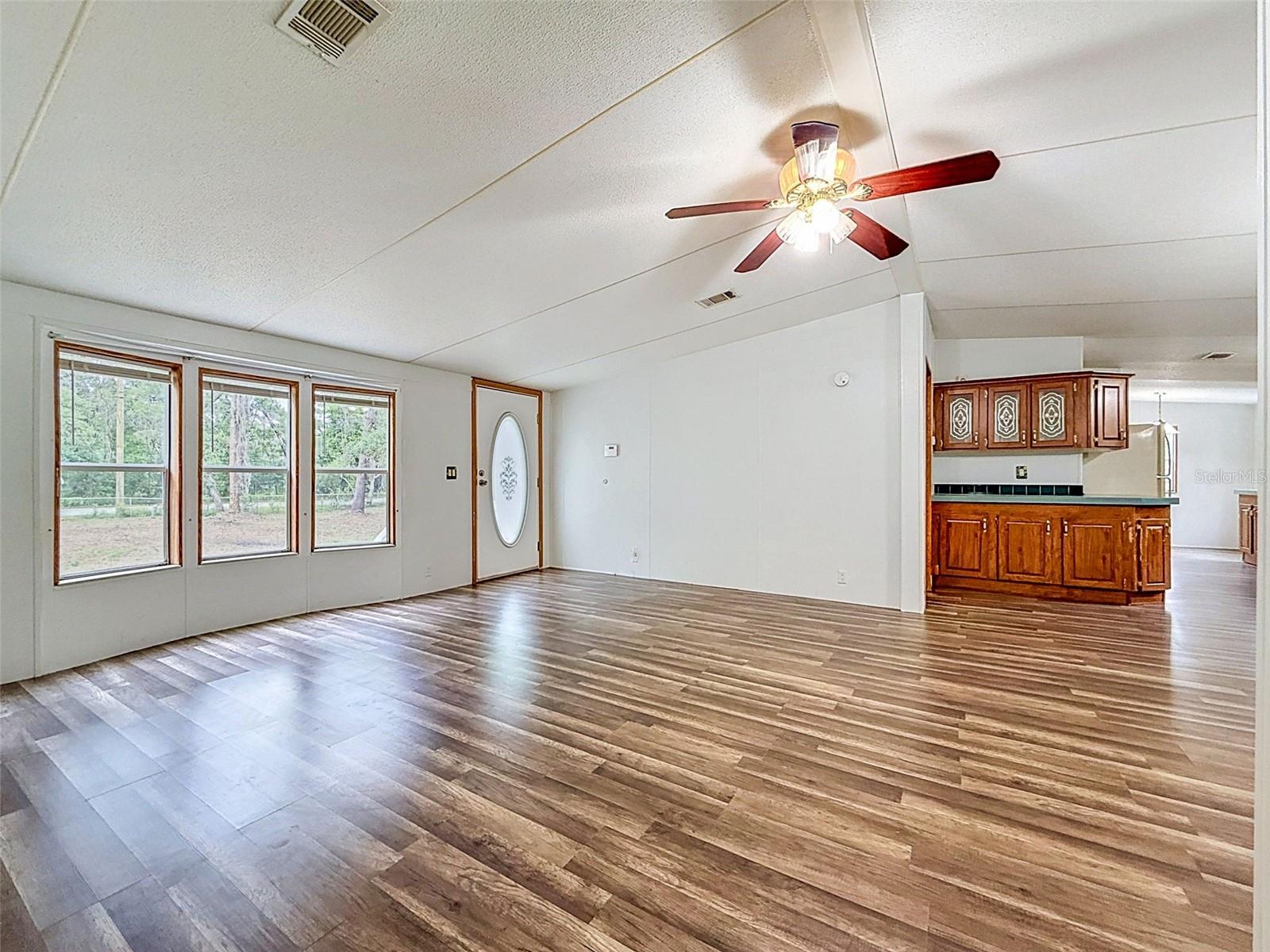 1819 SINCLAIR HILLS RD, LUTZ, FL, 33549