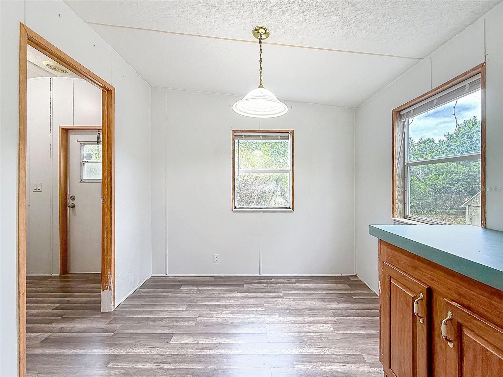 1819 SINCLAIR HILLS RD, LUTZ, FL, 33549