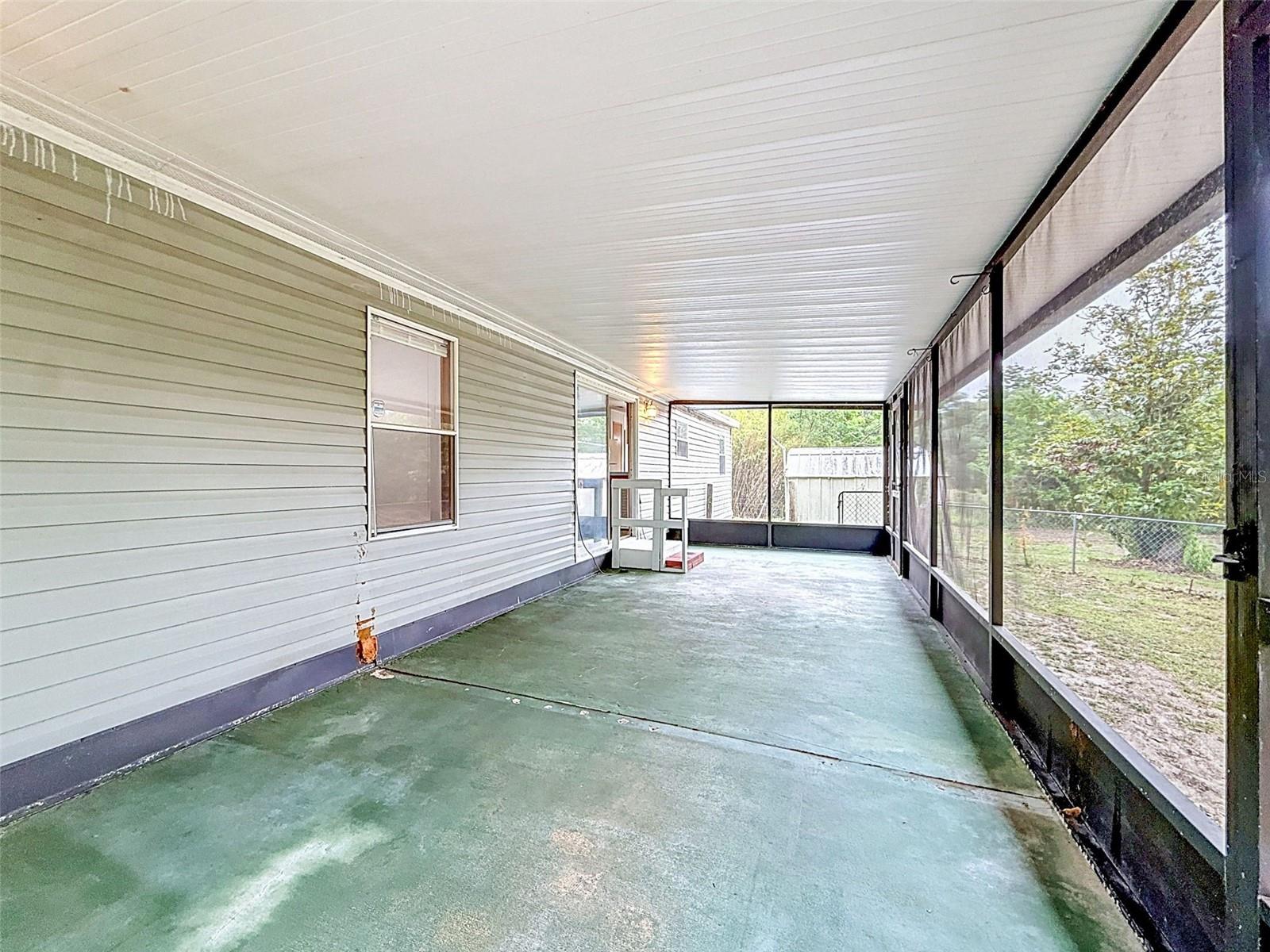 1819 SINCLAIR HILLS RD, LUTZ, FL, 33549