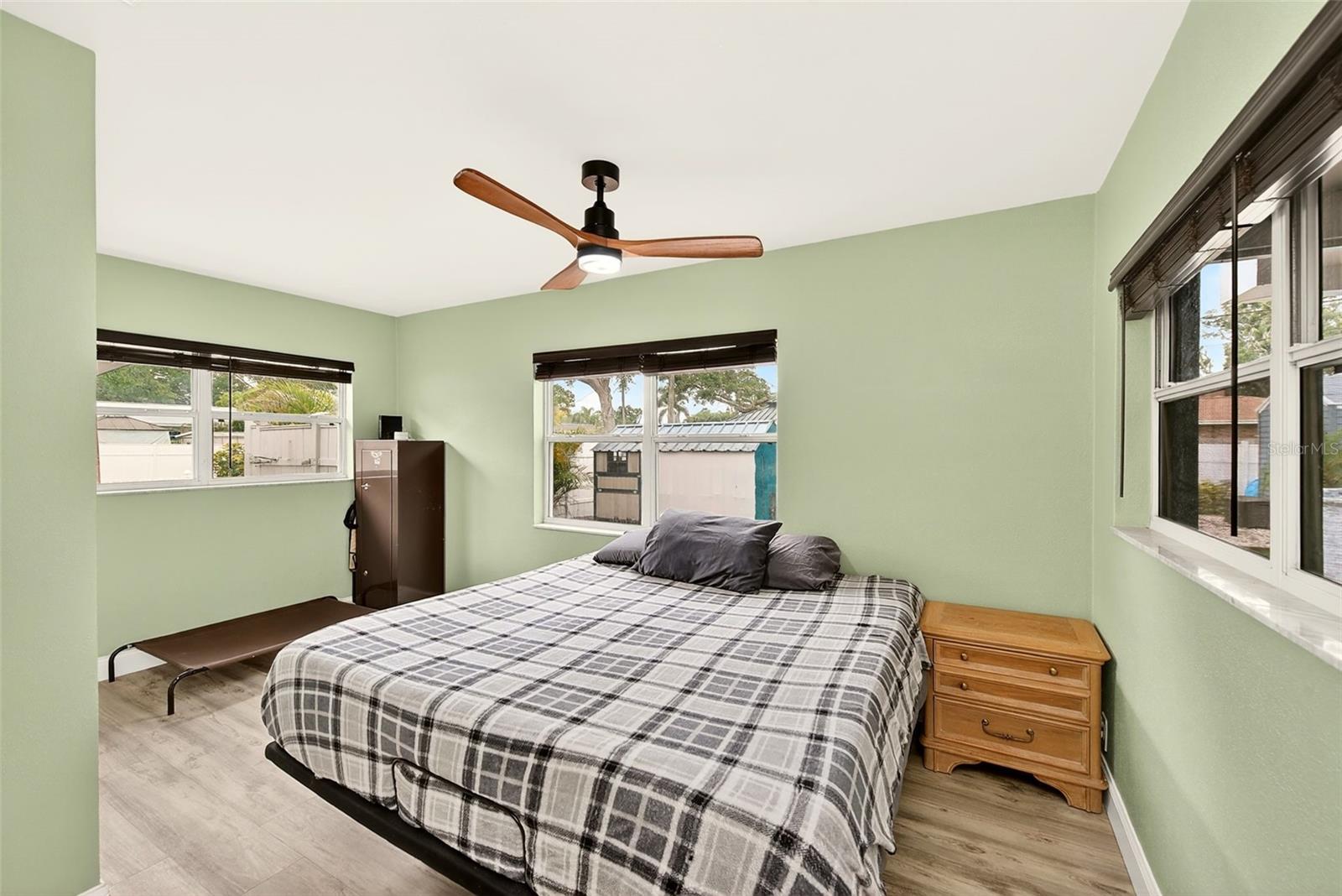 4300 80TH AVE N, PINELLAS PARK, FL, 33781