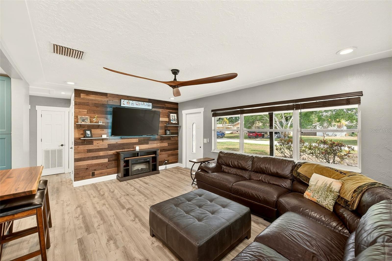 4300 80TH AVE N, PINELLAS PARK, FL, 33781