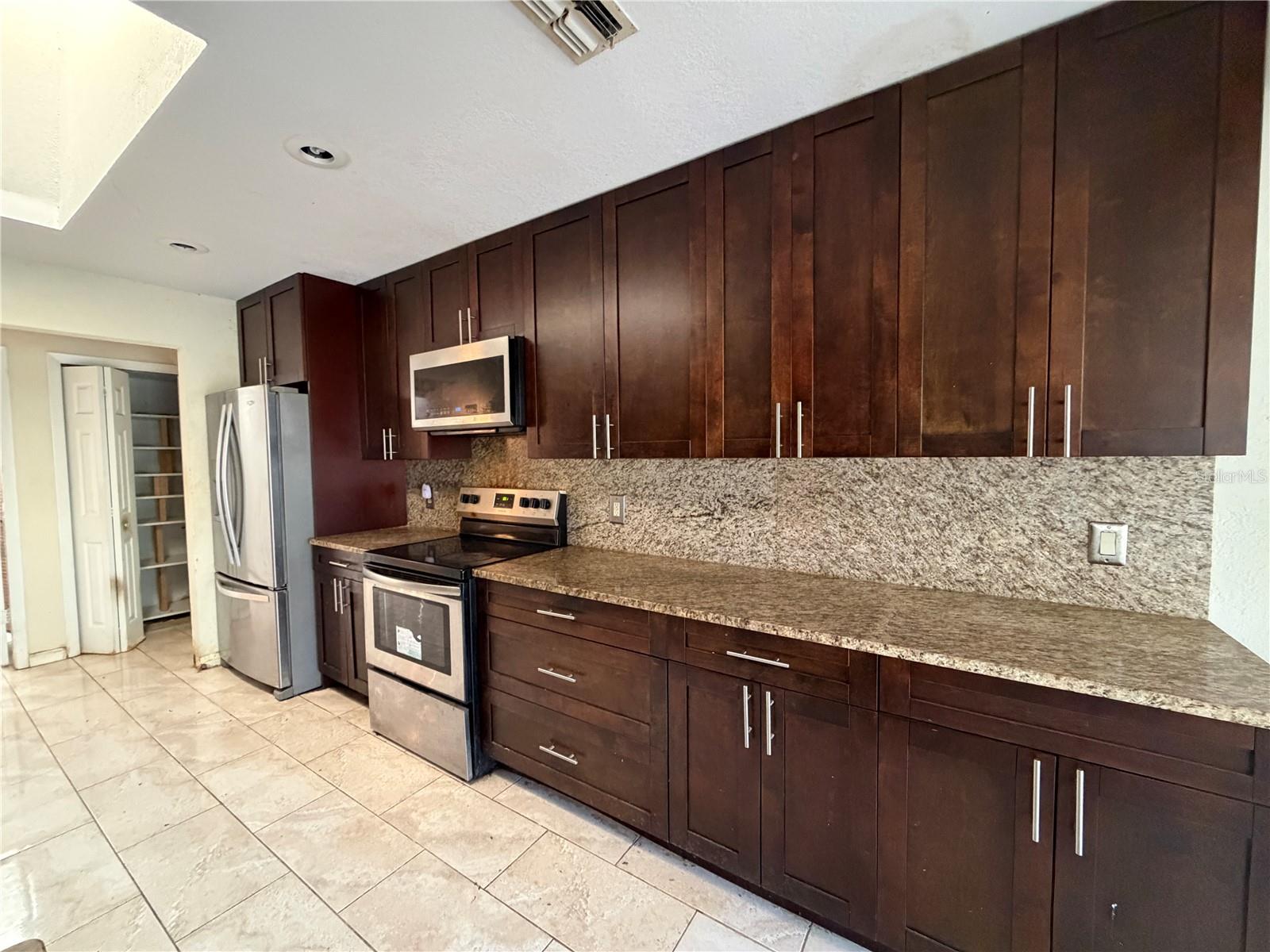 348 HAMPSHIRE AVE, SPRING HILL, FL, 34606