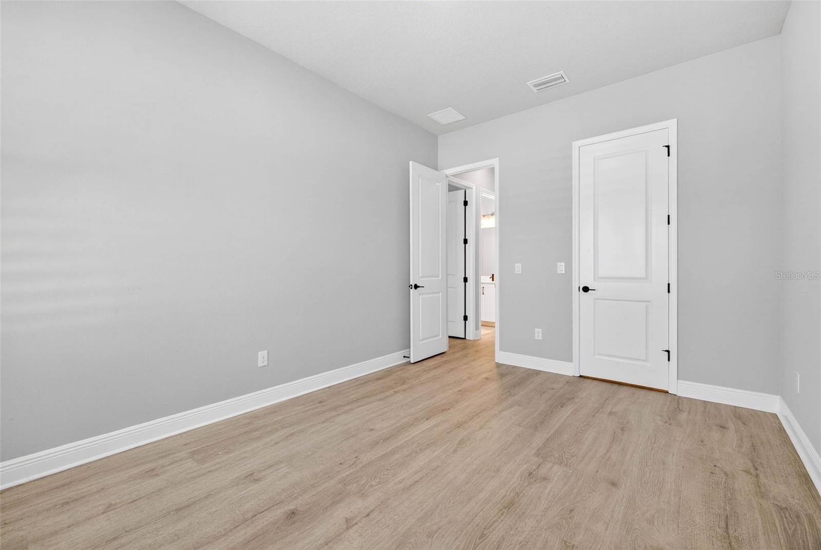 16181 NOVEMBER RAIN CT, LAND O LAKES, FL, 34638