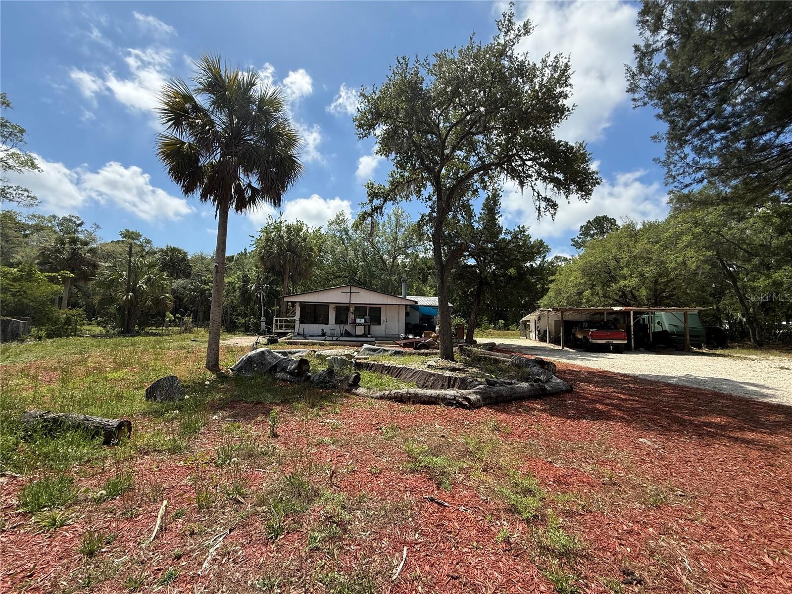 186 GLADYS AVE, INGLIS, FL, 34449