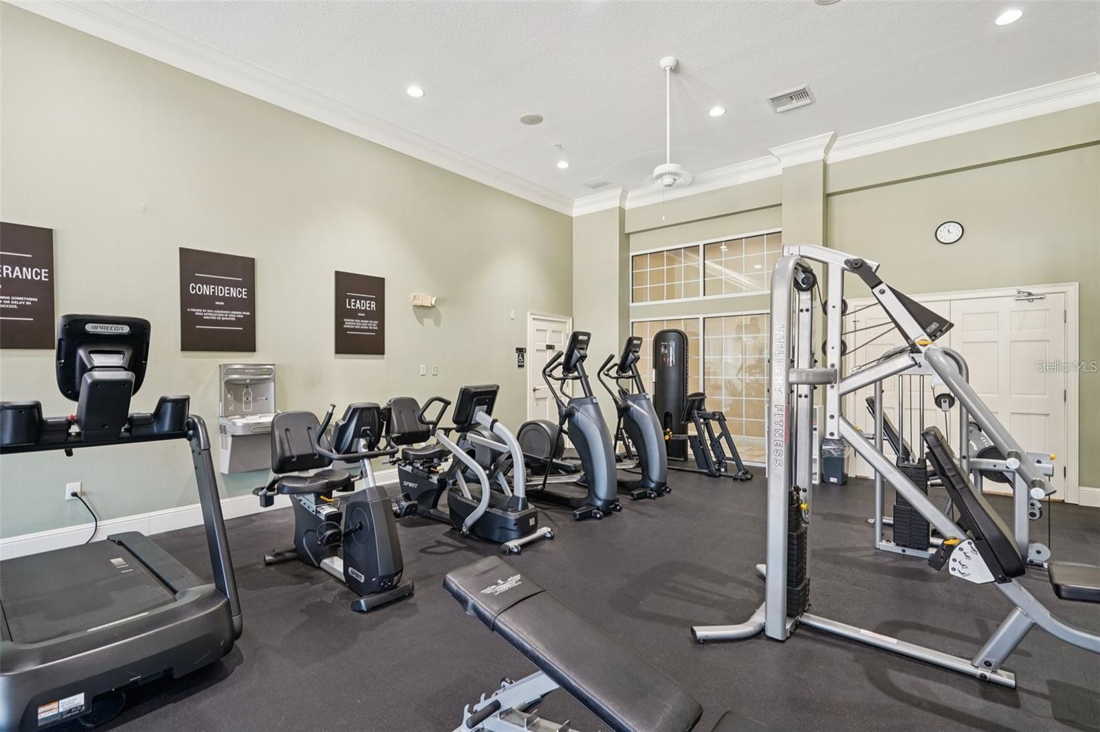10199 MAINSAIL DR, OXFORD, FL, 34484