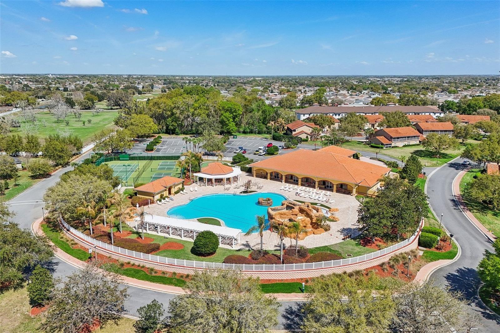 10199 MAINSAIL DR, OXFORD, FL, 34484