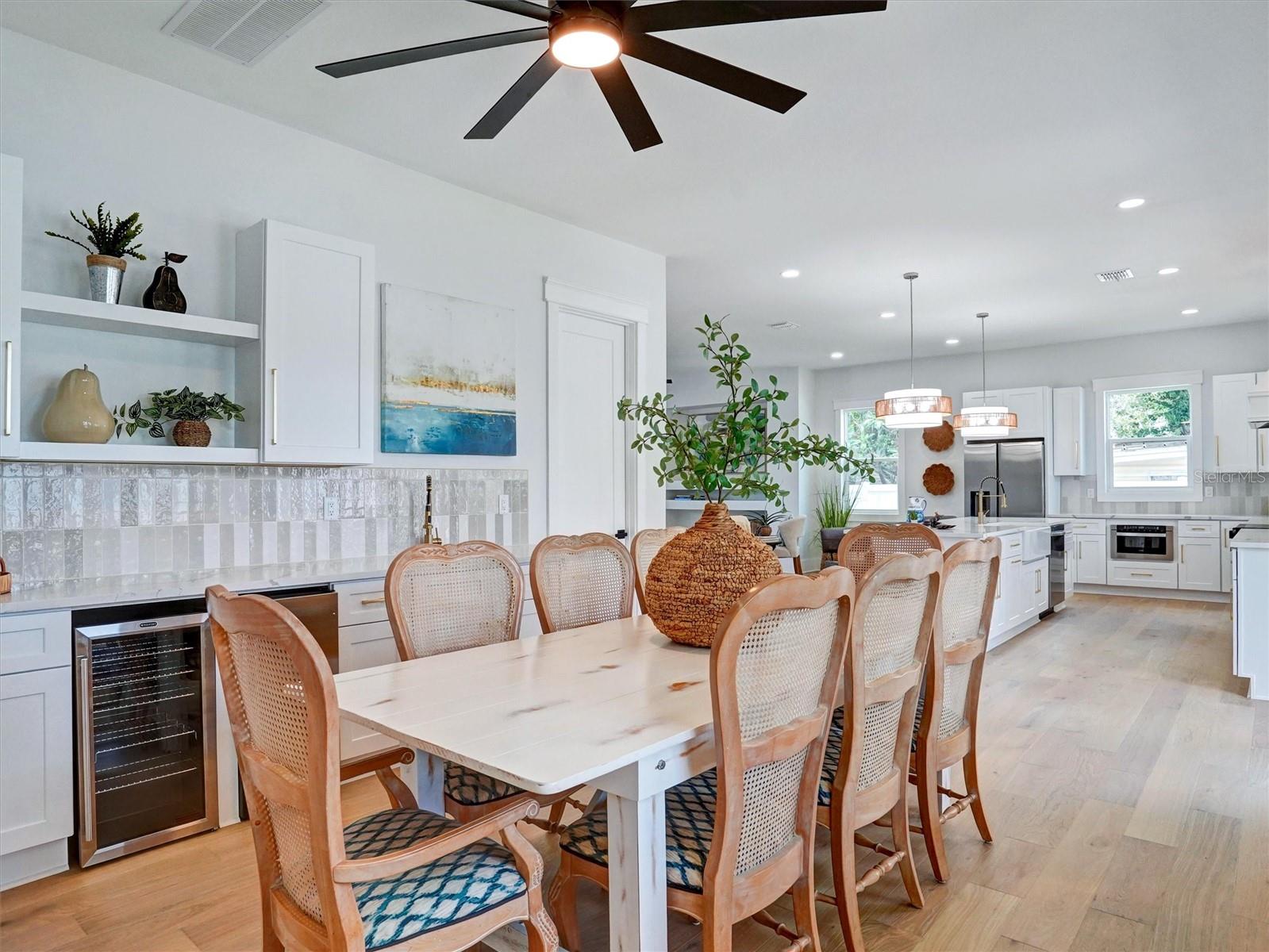 1420 36TH AVE N, ST PETERSBURG, FL, 33704