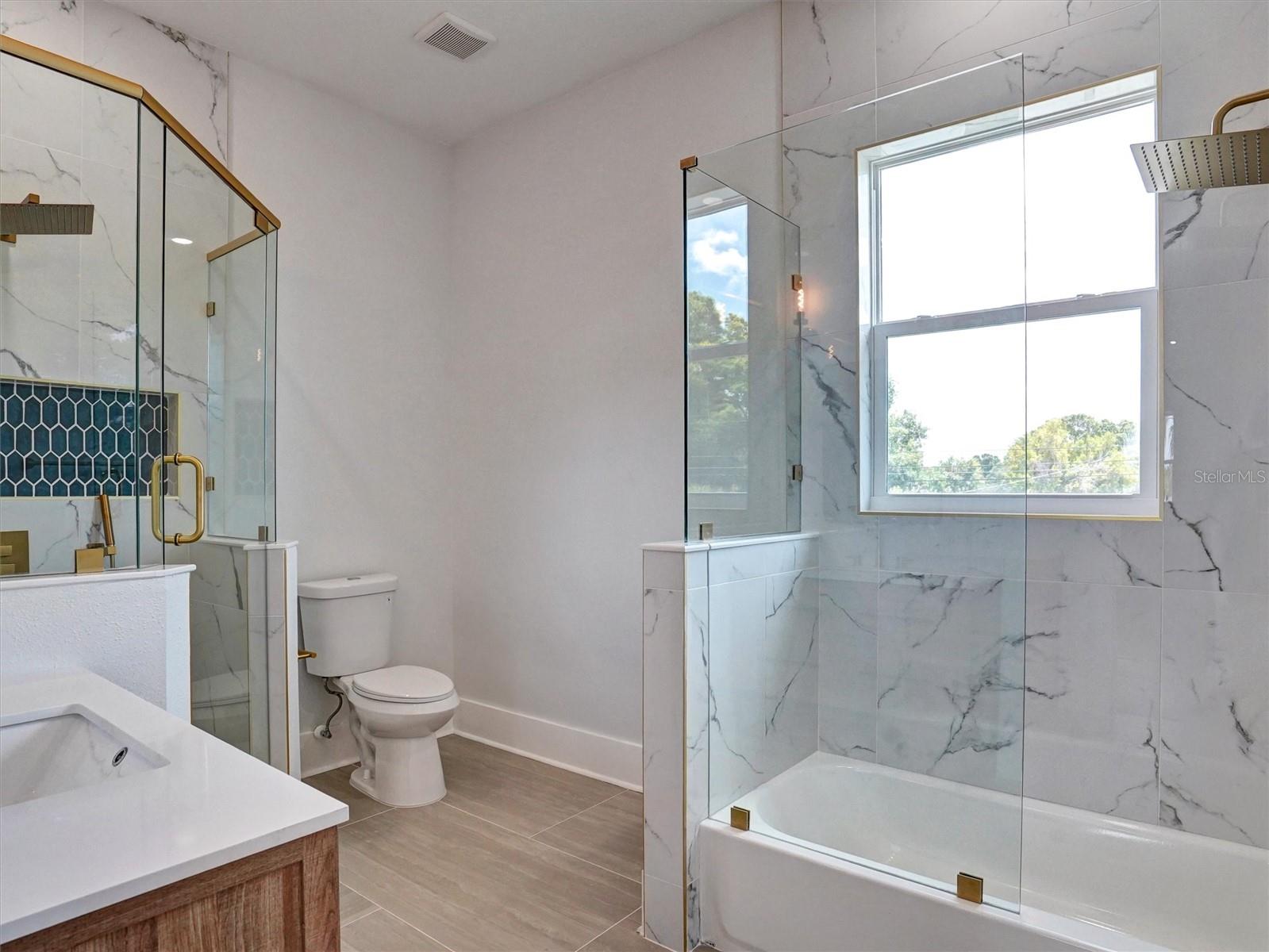 1420 36TH AVE N, ST PETERSBURG, FL, 33704