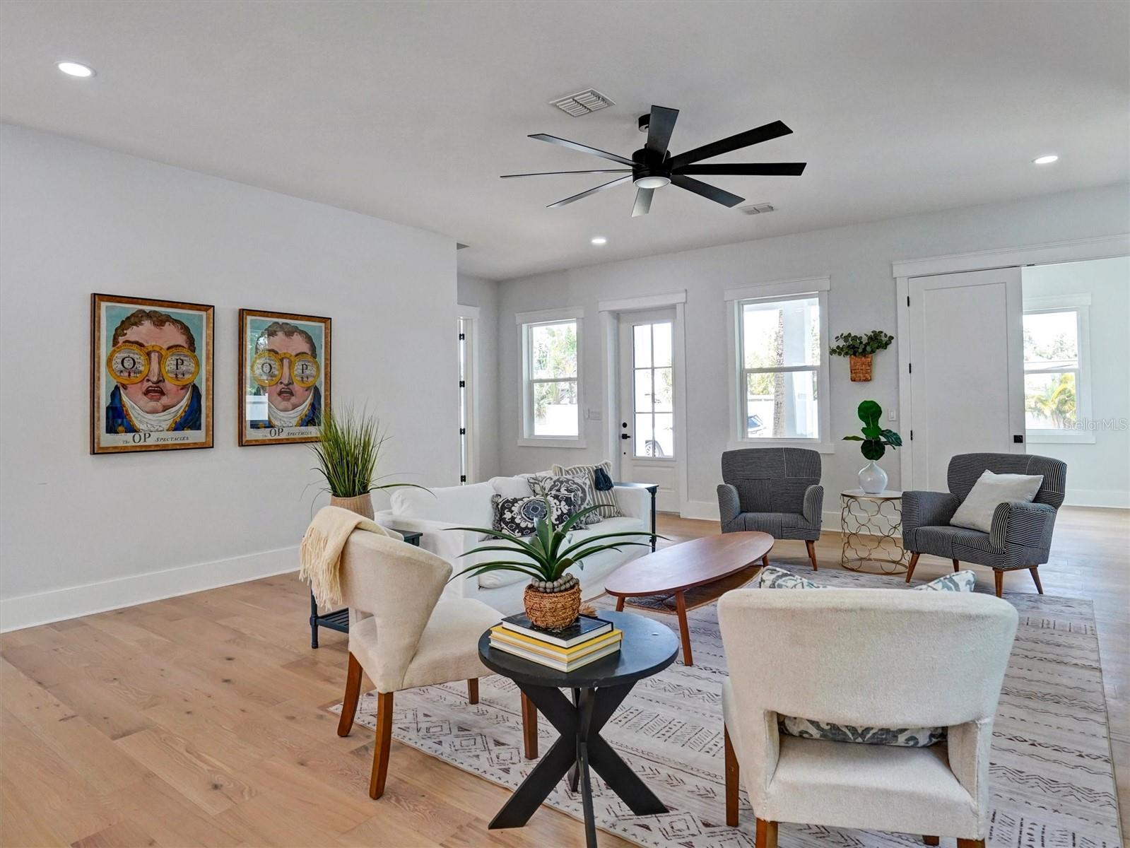 1420 36TH AVE N, ST PETERSBURG, FL, 33704
