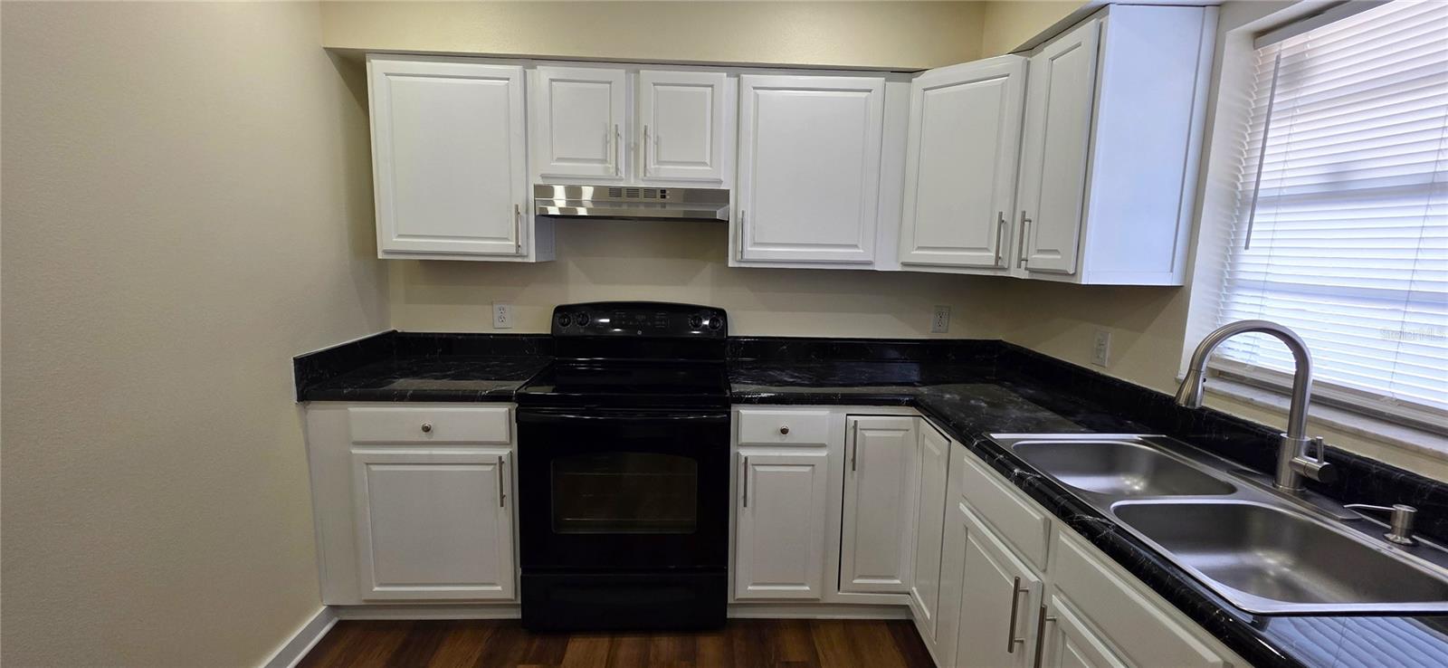 2417 WISHING WELL CIR, TAMPA, FL, 33619