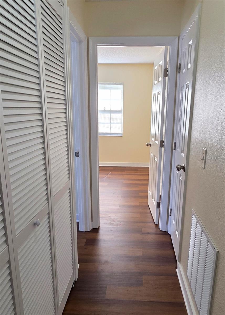 2417 WISHING WELL CIR, TAMPA, FL, 33619