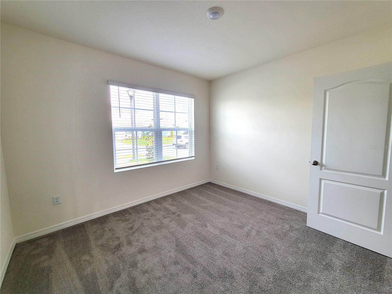 420 NOBLE AVE, DAVENPORT, FL, 33837