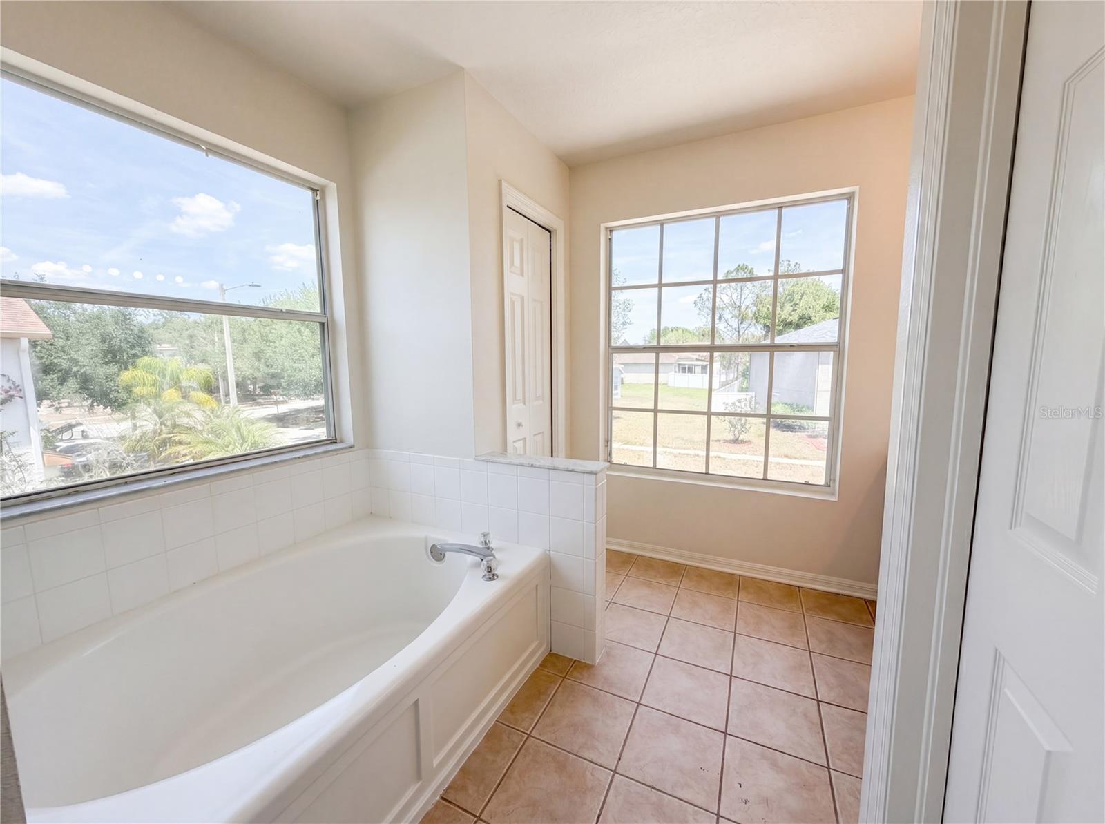 8116 RIVER MONT WAY, TEMPLE TERRACE, FL, 33637